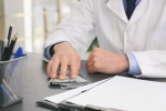 Connecticut, Doctor, indian origin doctor pleads guilty to health care fraud in connecticut, New haven