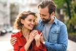 Relationship Tips, Relationship Tips men, special signs that tell if a man is into you, Boyfrie