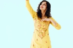 Salwar Kameez breaking, Salwar Kameez, why salwar kameez is the best outfit for summer, Scarf