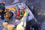 UAE, Road Accidents, 20 umrah pilgrims killed in bus accident, 911