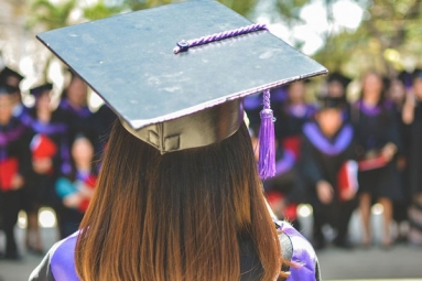 Female Students Wearing Sexy Outfits on Graduation Day perceived Less Capable, Study Finds Female Students Wearing Sexy Outfits on Graduation Day perceived Less Capable, Study Finds