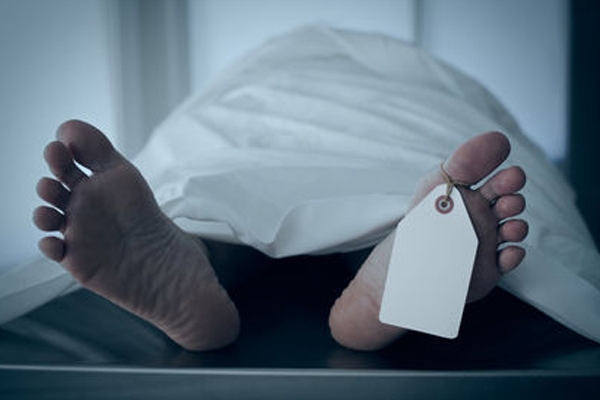 Child found living alone with mother’s corpse for several days