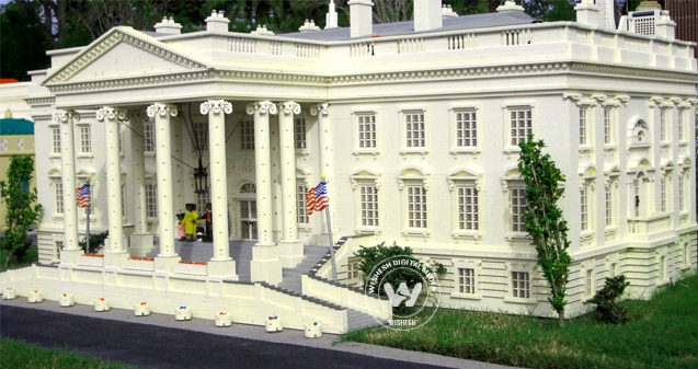 White House rental estimated $1.8 million a month},{White House rental estimated $1.8 million a month