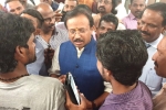 India;s external affairs Muraleedharan, uae population, india s mos external affairs minister v muraleedharan pledges to resolve major expat issues in uae, Aadhar card