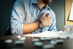Heart Attack doctors, Heart Attack, warning signs of a heart attack you should never ignore, Stand up